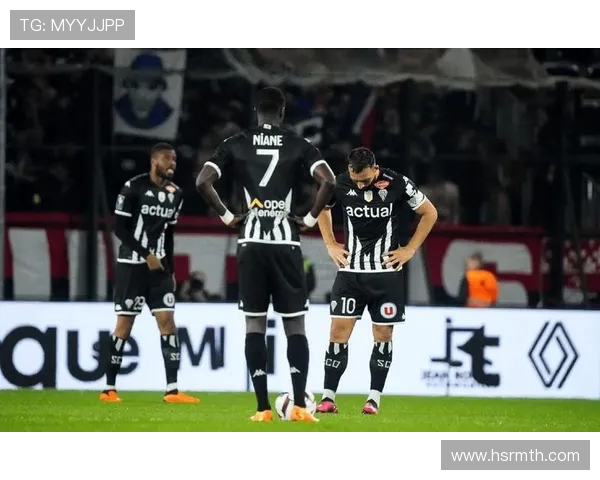 巴黎日尔曼对阵昂热精彩直播全程回顾与赛后分析