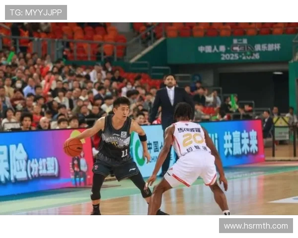 新疆飞虎与青岛的精彩对决揭示篮球战术与团队协作的完美结合 新疆飞虎与青岛的精彩对决揭示篮球战术与团队协作的完美结合