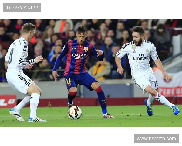 顶级后卫如何应对内马尔的突破与技术挑战分析